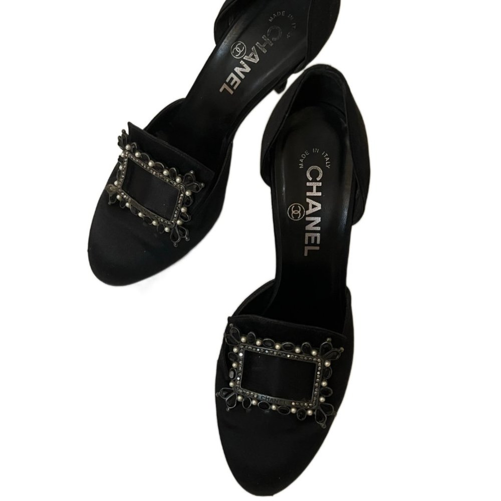Chanel Black Satin 3.5" heels Gemstone buckle Size 36.5  (US size 6) - Picture 9 of 14